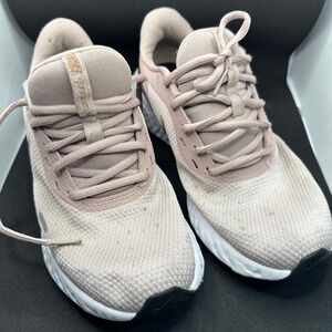 Nike Revolution‎ 5 Women's Running Shoes Pink Gold Athletic Sneakers Size 9